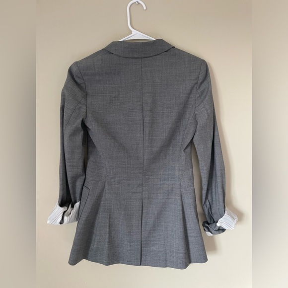 Aritzia Tulula Exeter Grey Blazer jacket size 2 NWOT NO WEAR - Picture 5 of 6